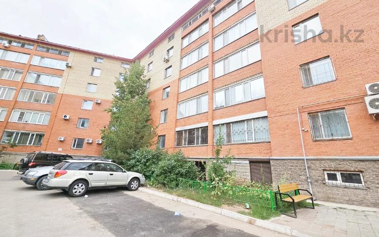 2-бөлмелі пәтер, 54 м², 4/6 қабат ай сайын, Куйши Дина 11/1, бағасы: 140 000 〒 в Астане, Алматы р-н — фото 2