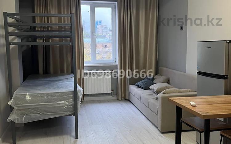 1-комнатная квартира · 30 м², Кунаева 32 — Кунаева Макатаева за 240 000 〒 в Алматы, Медеуский р-н — фото 2