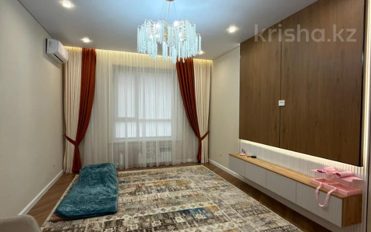 2-бөлмелі пәтер · 81.1 м² · 7/8 қабат, мкр. Алтын орда, бағасы: 47 млн ₸ в Актобе — фото 2