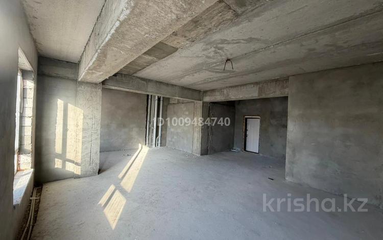 2-бөлмелі пәтер · 73 м² · 10/15 қабат, 17-й мкр, 17-ш/а. 87/4, бағасы: 15 млн ₸ в Актау — фото 2