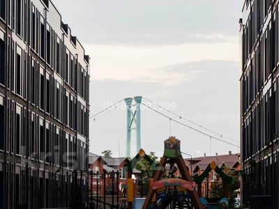 3-комнатная квартира · 93.6 м² · 4/4 этаж, мкр Ак Шагала 10 — Пешеходный мост за 55 млн 〒 в Атырау