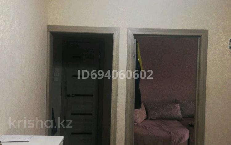 2-бөлмелі пәтер · 54 м² · 3/5 қабат, Қонаев ш/а., бағасы: 22 млн ₸ в Уральске, мкр Кунаева — фото 2