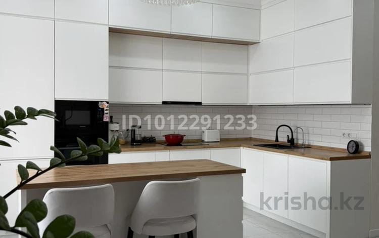 3-бөлмелі пәтер · 115.3 м² · 7/8 қабат, Кокжал Барака 19, бағасы: 98 млн ₸ в Усть-Каменогорске — фото 2