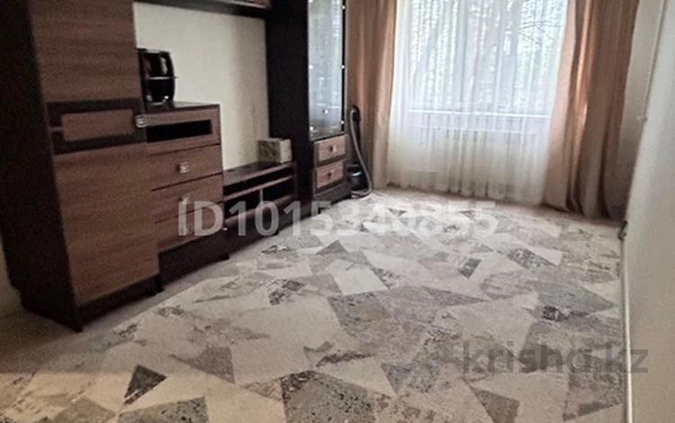 3-комнатная квартира · 58 м² · 2/5 этаж, Молодежный — Жастық м/а 49A үй Збөлмелі пәтер сатылады 2/5этаж. Күншуақ балабақшасы,ЦОН, мектеп, базар барлығы за 9 млн ₸ в Кандыагаш — фото 2