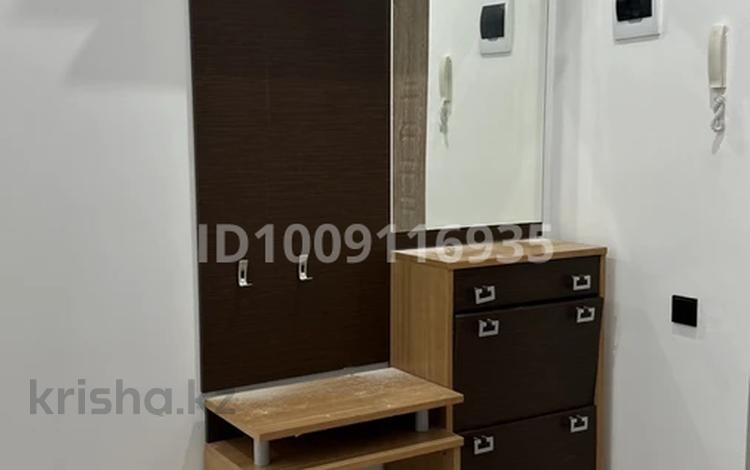 2-комнатная квартира · 86 м² · 4/5 этаж, мкр. Алтын орда 5 — Батыс баня , мын бир тун ресторан за 150 000 〒 в Актобе — фото 2