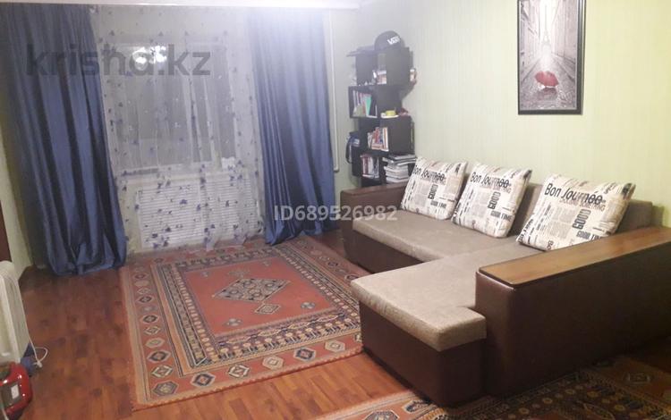 2-бөлмелі пәтер · 56 м² · 4/9 қабат, мкр Юго-Восток, Муканова 18 — Ул.Строителей и ул.Муканова, бағасы: 23.5 млн ₸ в Караганде, Казыбек би р-н — фото 2