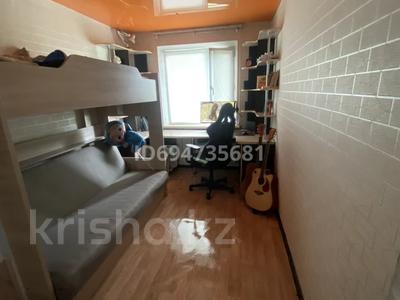2-комнатная квартира · 45 м² · 5/5 этаж, Майкудук, 16й микрорайон 43 за 12 млн 〒 в Караганде, Алихана Бокейханова р-н