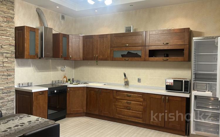 2-комнатная квартира · 50 м², Чингиз Айтматов 42 за 200 000 〒 в Астане, Есильский р-н — фото 2