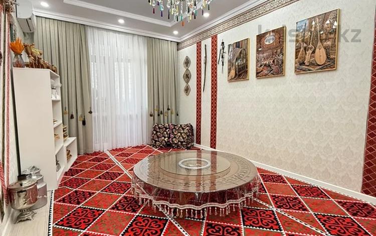 7-комнатная квартира · 270 м² · 9/9 этаж, 19-й мкр 27 за 110 млн ₸ в Актау — фото 2