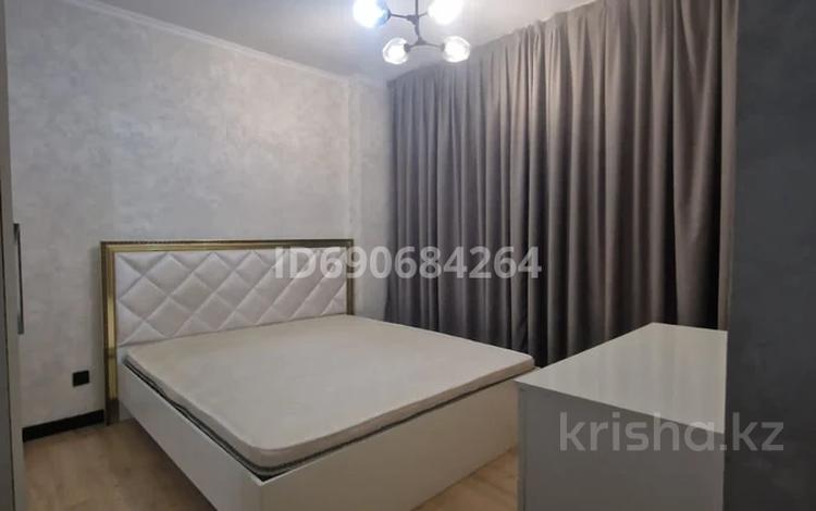 3-комнатная квартира, 56 м², 1/9 этаж помесячно, мкр Алмагуль 283 — Ходжанова