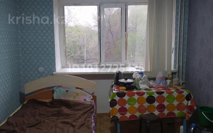 1-комнатная квартира · 13.6 м², Генерала дюсенова 1 за 4.7 млн ₸ в Павлодаре — фото 2