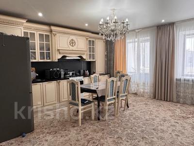 Пәтерлер в Западно-Казахстанской обл.: 3-бөлмелі пәтер · 84.2 м² · 5/6 қабат, мкр Айгуль, Сергей Тюленина 4, бағасы: 25.5 млн 〒 3-бөлмелі пәтер · 84.2 м² · 5/6 қабат, мкр Айгуль, Сергей Тюленина 4, бағасы: 25.5 млн 〒 в Уральске