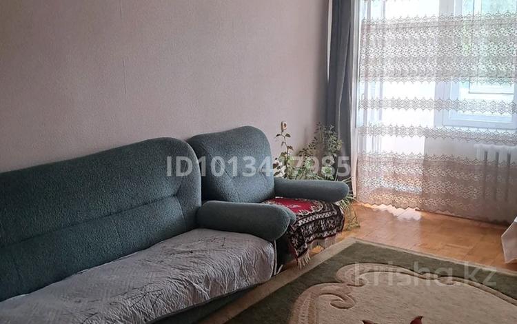 3-комнатная квартира · 69 м² · 2/5 этаж, мкр 11, Шайкенова — Шайкенова 17 рядом 9 школа за 26.5 млн ₸ в Актобе — фото 3