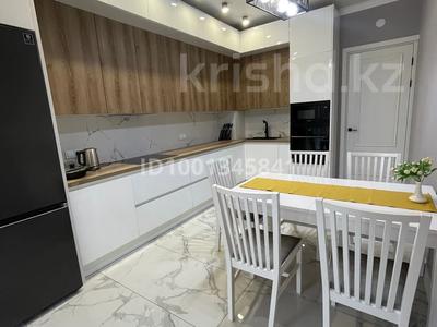 3-бөлмелі пәтер · 131 м² · 4/15 қабат, 17-й мкр 54, бағасы: 61 млн ₸ в Актау