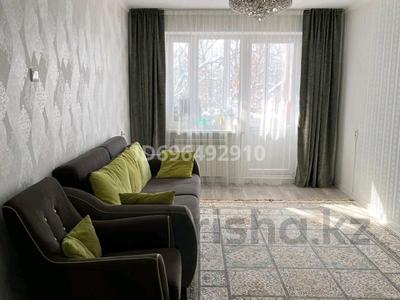 3-бөлмелі пәтер, 60 м², 5/5 қабат, мкр Таугуль — Щепкина-Жандосова, бағасы: 39.3 млн 〒 в Алматы, Ауэзовский р-н