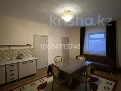 1-комнатная квартира, 50 м², 1/1 этаж помесячно, мкр Мунайшы 34А — Автомаркет за 100 000 〒 в Атырау, мкр Мунайшы