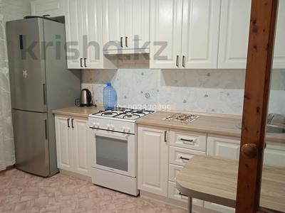 3-бөлмелі пәтер · 65 м² · 3/5 қабат, Ауэзова — Центр, бағасы: 25 000 ₸ в Щучинске