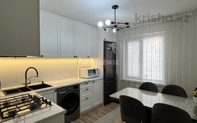 4-бөлмелі пәтер · 85 м² · 3/5 қабат, мкр Аксай-3А 55 — Между Момышулы и Яссауи, бағасы: 52 млн ₸ в Алматы, Ауэзовский р-н — фото 2