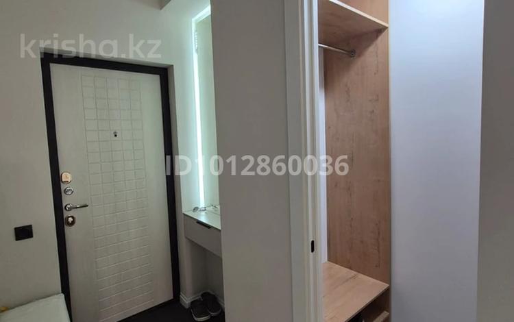 3-бөлмелі пәтер · 78 м² · 2 қабат, Илияса Есенберлина 16 — Утепова, бағасы: 53 млн ₸ в Усть-Каменогорске — фото 2
