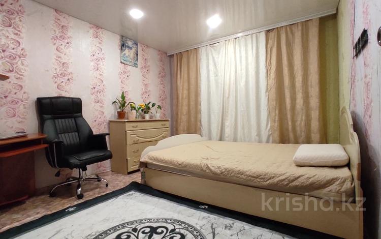 2-бөлмелі пәтер · 44 м² · 1/5 қабат, Энергетиков 38, бағасы: 9.5 млн ₸ в Экибастузе — фото 4