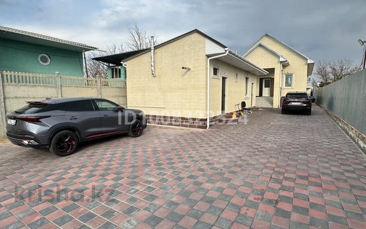 Отдельный дом · 6 комнат · 100 м² · 7.3 сот., Койгельды 321 — Еспаева-дуйсебаева за 64 млн 〒 в Таразе — фото 2