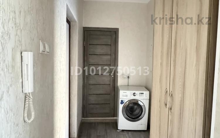 1-бөлмелі пәтер · 40 м² · 4/9 қабат, мкр Аксай-4 27, бағасы: 31 млн ₸ в Алматы, Ауэзовский р-н — фото 2