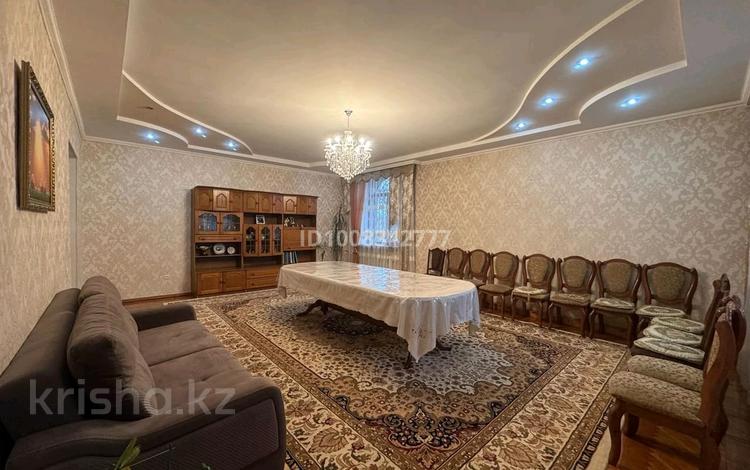 Отдельный дом · 3 комнаты · 305 м² · 9 сот., Комратова 78А за 70 млн ₸ в Таразе — фото 2