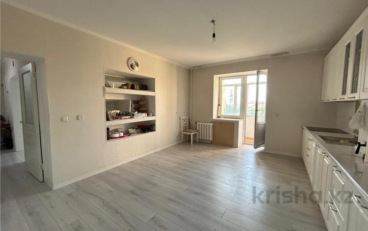 4-бөлмелі пәтер · 122 м² · 5/10 қабат, Отырар — Валиханова, бағасы: 60 млн ₸ в Астане, р-н Байконур — фото 3