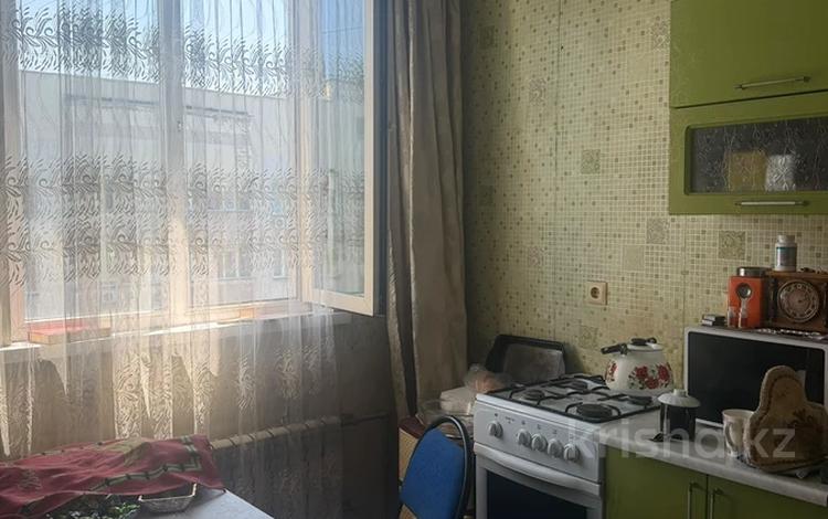 1-комнатная квартира · 40 м² · 9/9 этаж, мкр Аксай-1А за ~ 23 млн ₸ в Алматы, Ауэзовский р-н — фото 2