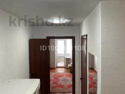 3-бөлмелі пәтер · 60 м² · 4/5 қабат, Пришахтинск, 21й микрорайон 17, бағасы: 130 000 ₸ в Караганде, Алихана Бокейханова р-н