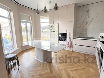 Отдельный дом · 5 комнат · 170 м² · 6 сот., Аманжолова за 100 млн ₸ в Туздыбастау (Калинино)