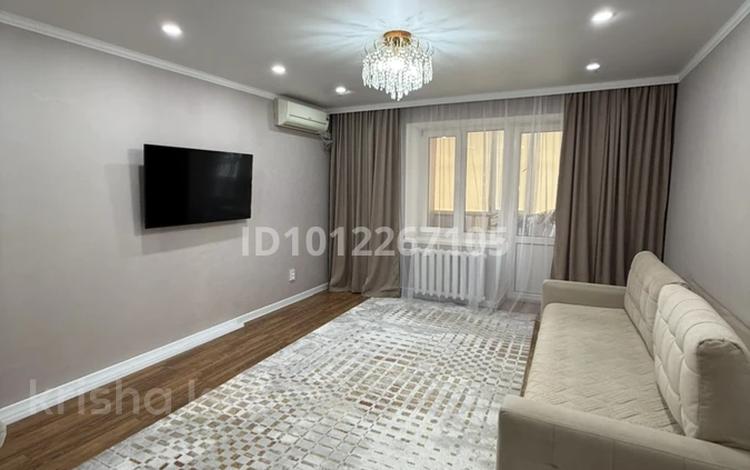 3-бөлмелі пәтер · 71.7 м² · 1/5 қабат, Қонаев ш/а. 63, бағасы: 33 млн ₸ в Уральске, мкр Кунаева — фото 2