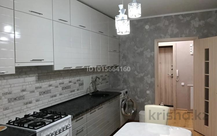 3-бөлмелі пәтер · 80.3 м² · 4/6 қабат, Назарбаева 225 — Мкр. Алтын Арман, бағасы: 47 млн ₸ в Костанае — фото 2