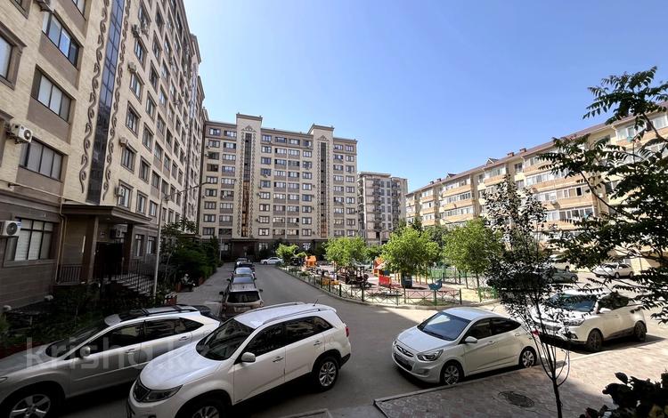 3-бөлмелі пәтер · 90 м² · 4/10 қабат, 17-й мкр 86, бағасы: 34.5 млн ₸ в Актау — фото 2