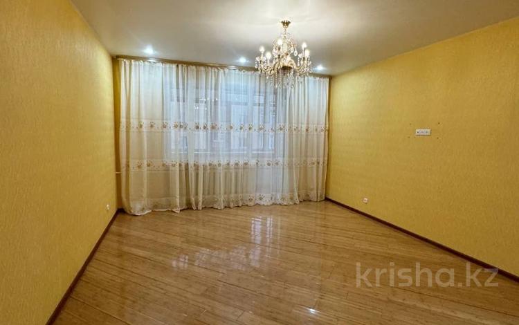 3-комнатная квартира · 77.4 м² · 5/5 этаж, Абая 95/2