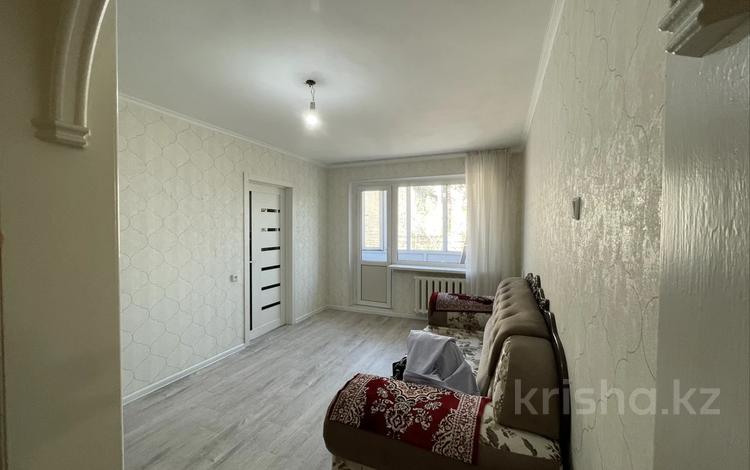 3-комнатная квартира · 47 м² · 4/5 этаж, Майкудук, 16й микрорайон за 10.5 млн ₸ в Караганде, Алихана Бокейханова р-н — фото 2