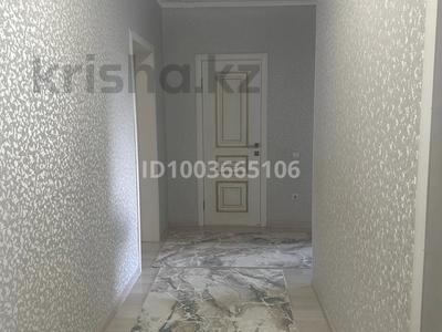 2-комнатная квартира · 74 м² · 2/5 этаж, мкр Северо-Восток 22 за 25 млн ₸ в Уральске