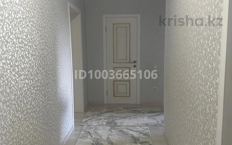 2-комнатная квартира · 74 м² · 2/5 этаж, мкр Северо-Восток 22 за 25 млн ₸ в Уральске — фото 6