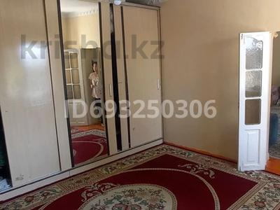 Отдельный дом • 2 комнаты • 54 м² • 10 сот., Астананын 10 жылдыгы 54 за 15 млн 〒 в Туркестане
