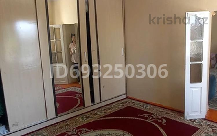 Отдельный дом • 2 комнаты • 54 м² • 10 сот., Астананын 10 жылдыгы 54 за 15 млн 〒 в Туркестане — фото 2