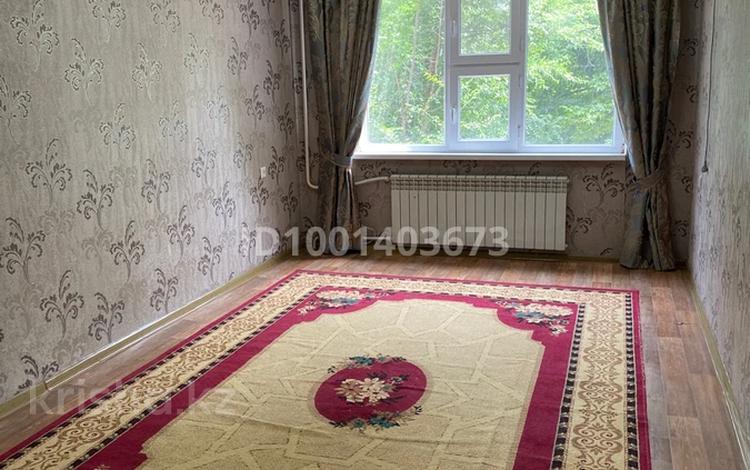 2-бөлмелі пәтер · 54 м² · 2/5 қабат, 16-й микрорайон, 16-й микрорайон 23 — Напротив дк фосфорника, бағасы: 160 000 ₸ в Шымкенте, Аль-Фарабийский р-н — фото 2