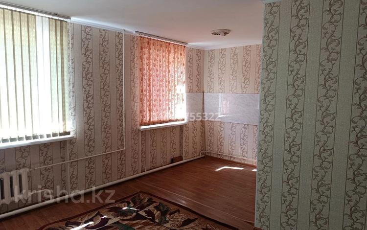 3-комнатная квартира · 100 м² · 1/3 этаж, Толе би 49 — Сзади стоматологии Ибрагим за 70 000 ₸ в Кентау — фото 2