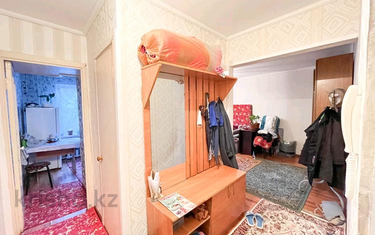 1-комнатная квартира, 32 м², 3/5 этаж, Самал за 10.2 млн 〒 в Талдыкоргане, мкр Самал — фото 2