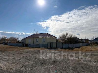 Отдельный дом · 3 комнаты · 80 м² · 6 сот., Шоссейная 116 — На выезде с поселка за 9 млн 〒 в Габидена Мустафина