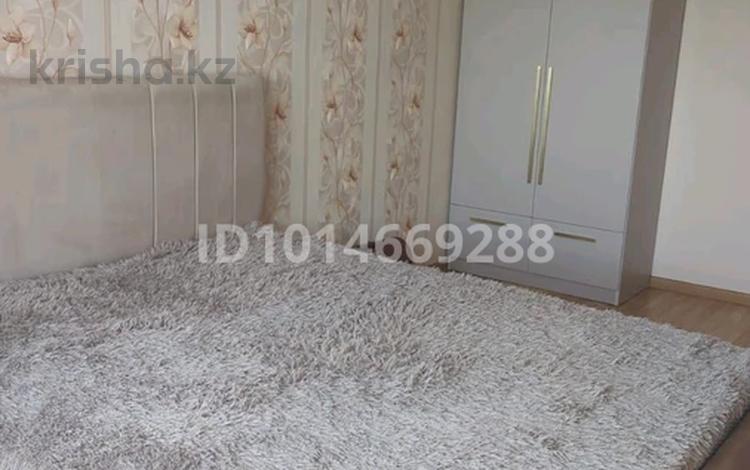 2-комнатная квартира · 52 м² · 6/9 этаж, мкр Юго-Восток, Строителей 1 — Востоновительный центр за 200 000 ₸ в Караганде, Казыбек би р-н — фото 9
