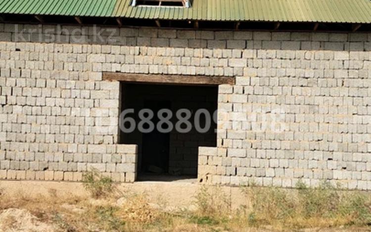 Отдельный дом • 4 комнаты • 150 м² • 12 сот., Оралман 15 коше за 8 млн 〒 в Туркестане — фото 2