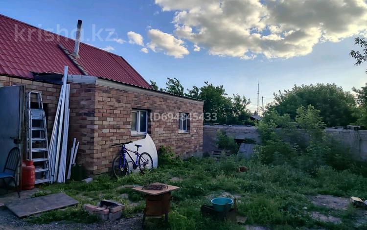Отдельный дом · 2 комнаты · 55 м² · 6 сот., Гурьевская 36 — Геринга за 19 млн 〒 в Павлодаре — фото 2