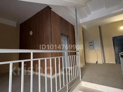 2-бөлмелі пәтер · 87 м² · 3/9 қабат, 20-ш/а. 43, бағасы: 19 млн ₸ в Актау, 20-й мкр