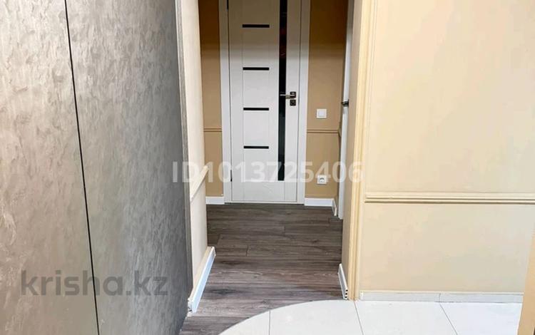 2-бөлмелі пәтер · 60 м² · 1/9 қабат, мкр Мамыр-2 18, бағасы: 270 000 ₸ в Алматы, Ауэзовский р-н — фото 2