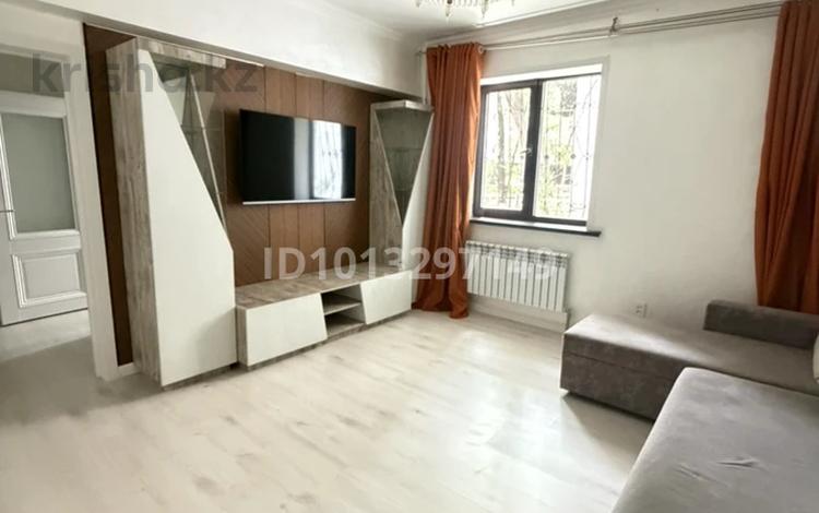 2-бөлмелі пәтер · 55 м² · 1/12 қабат, мкр Аксай-1А 12 — Комнаты изолированные, бағасы: 35 млн ₸ в Алматы, Ауэзовский р-н — фото 2
